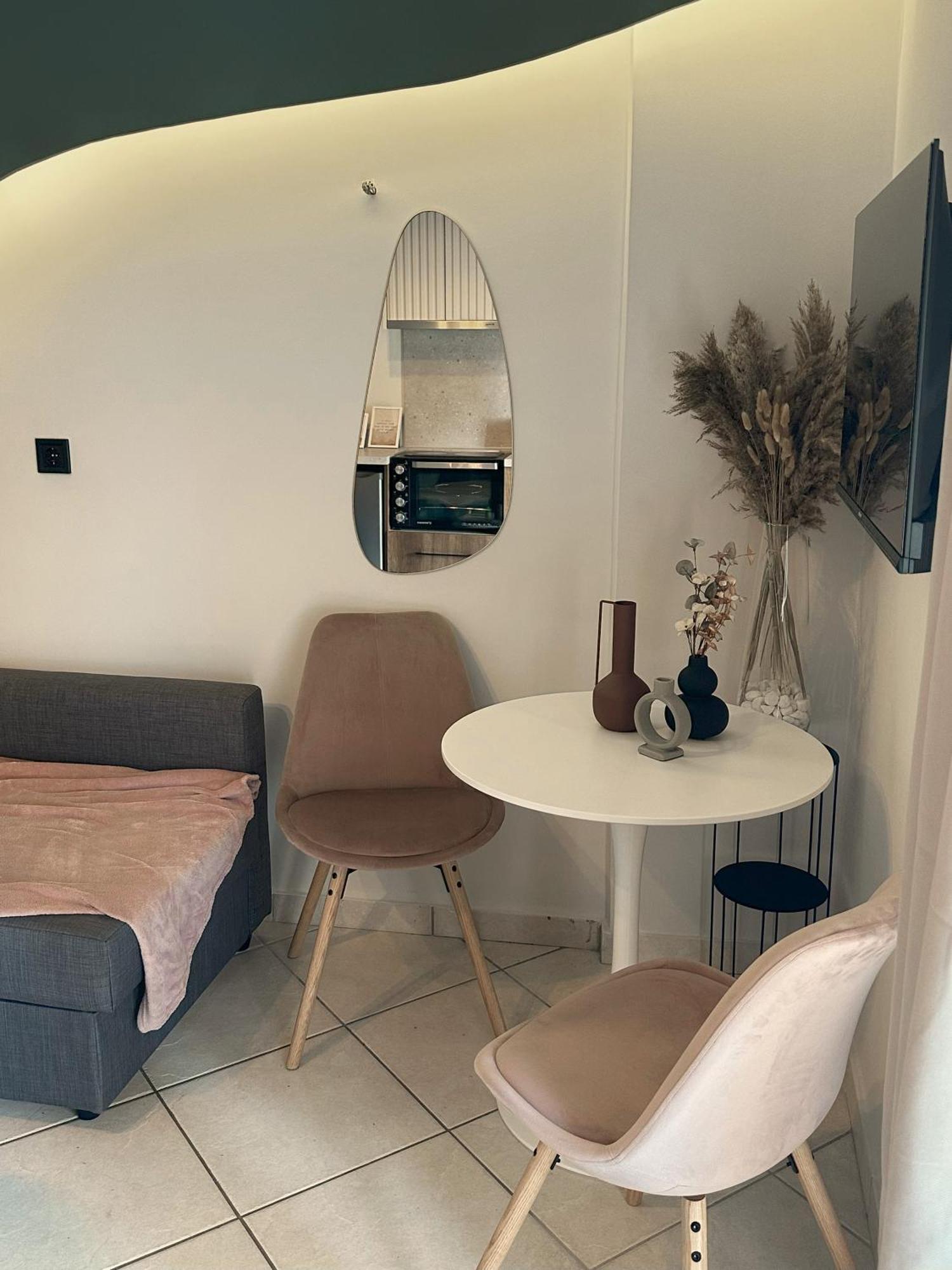 Less Is More Apartment Preveza Exterior photo